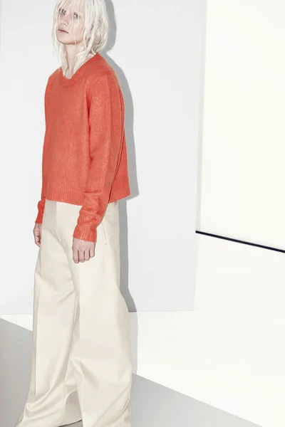 Look 10